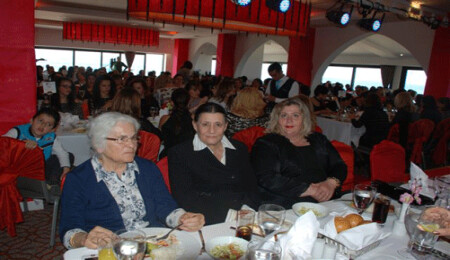KHYD Gazimağusa şübesi yemek düzenledi