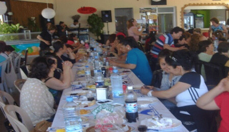 İskele Kadınlar Birliği'nden "Anneler Günü Gezisi"
