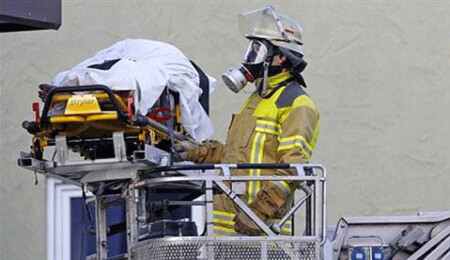 5 yıldır yıkanmayan adamı itfaiye kurtardı