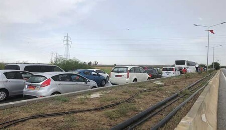 Yonca Kavşağı-Ercan güzergahına yüksek gerilim hattı düştü