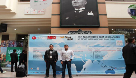 YDÜ, Biyomedikal mühendisliği öğrencileri, 3'üncü öğrenci sempozyumuna katıldı