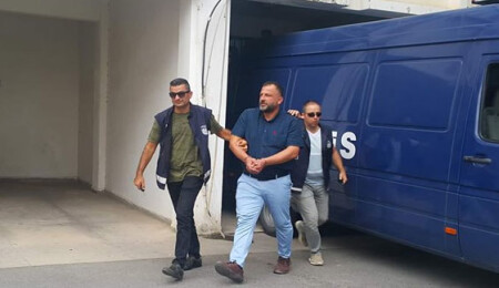 Zorba, tabanca ile alacak tahsil ettirmeye çalıştığı iddia edilerek tutuklandı