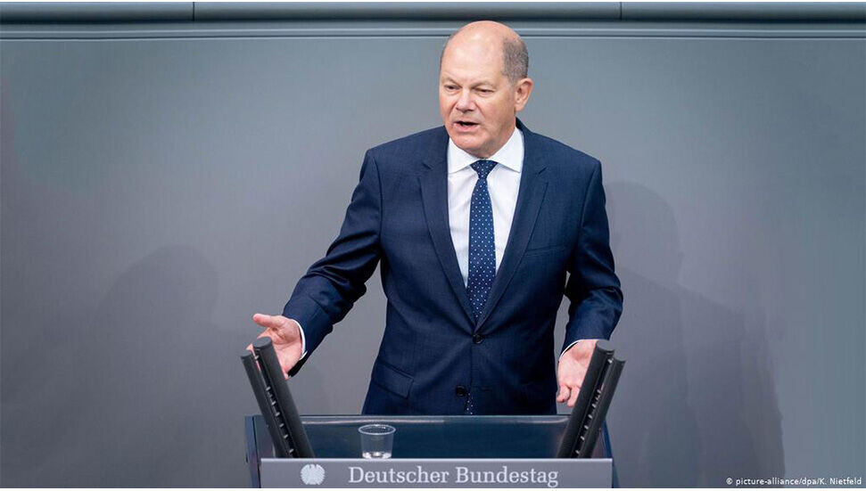 Almanya Başbakanı Olaf Scholz, Fransa'da yaşananları endişeyle izlediklerini söyledi