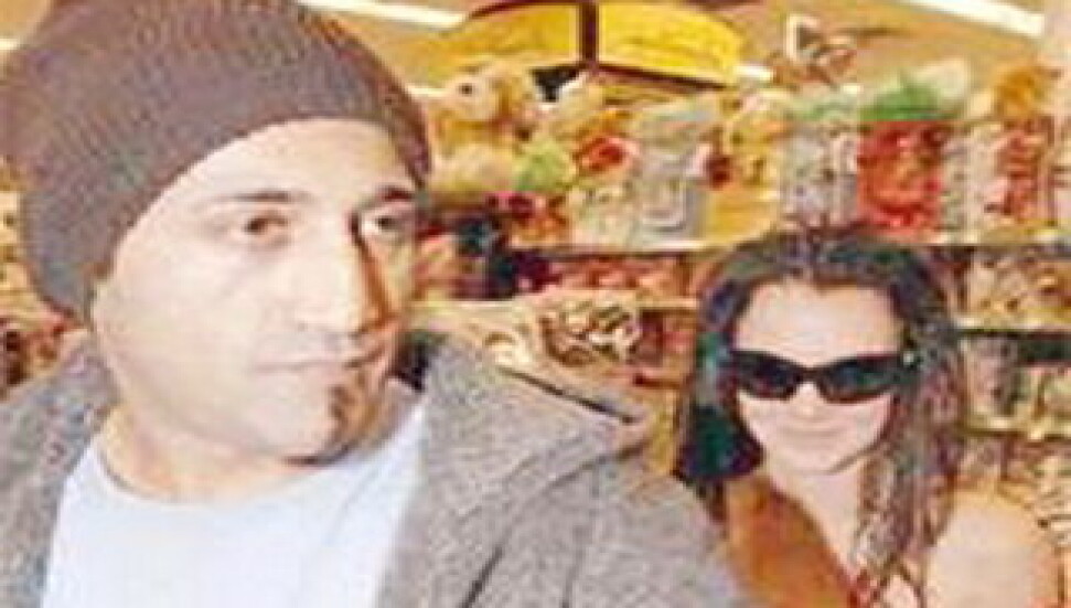 Annem Adnan&#8217;la yattı