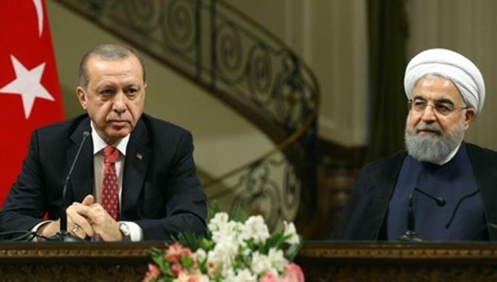 Ruhani'den 'şiir krizi'ne ilk yorum: Hakaret kastı uzak ihtimal