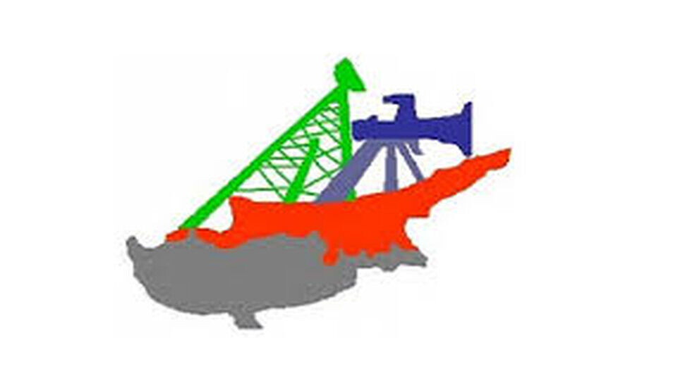 BAY-SEN, kadın üyelerine hediye vermek yerine depremzedelere temel gıda paketleri dağıtacak