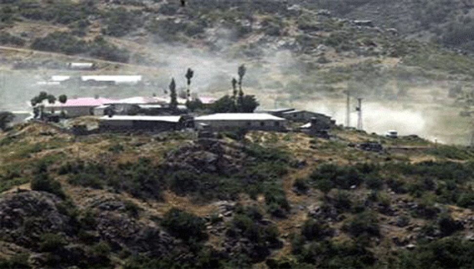 Hakkari'de 3 koldan saldırı: 8 şehit