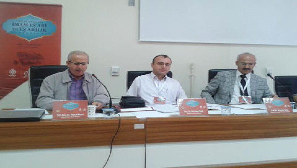 YDÜ İlahiyat Fakültesi "Uluslarası Eş'ari ve Eşarilik Sempozyumu'nda temsil edildi