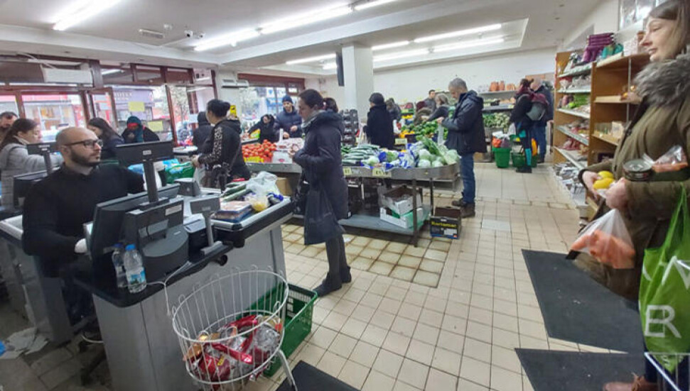 Londra’daki Türk mahallesi Harringey yasağa rağmen hareketli