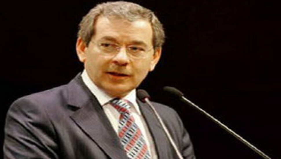 Abdüllatif Şener AK Parti'den istifa etti