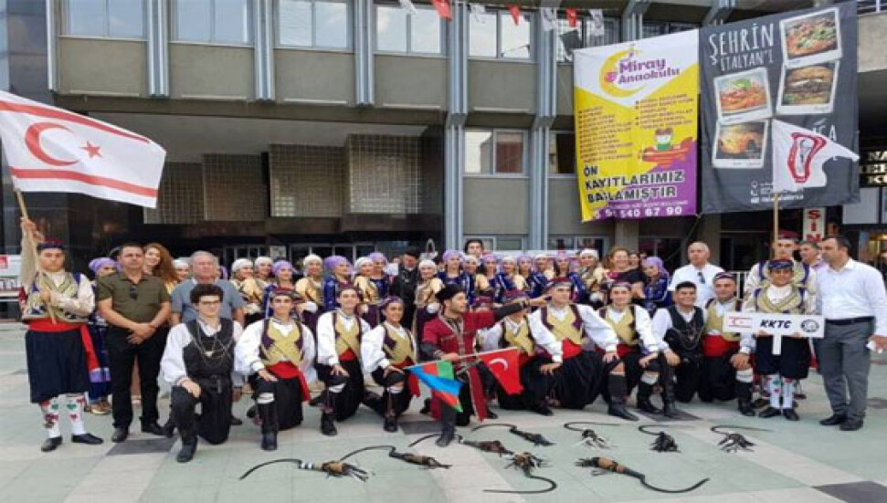 Alayköy Kültür ve Sanat Derneği, Nazillide Uluslararası 5 Eylül Kurtuluş ve Hallk Oyunları Festivaline katıldı