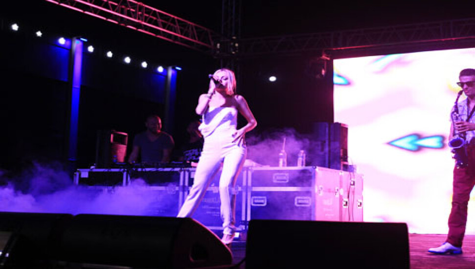 Alexandra Stan GAÜ'de Kıbrıs'a damgasını vurdu