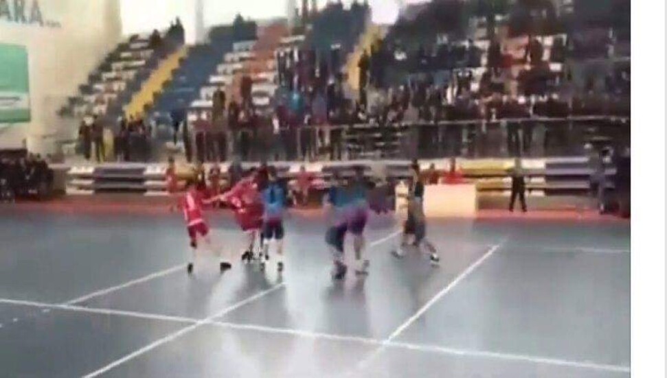 Anafartalar Lisesi Hentbol Takımı, Aksaray'da darp edildi