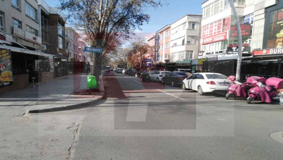 Ankara’nın en kalabalık caddelerinden biriydi