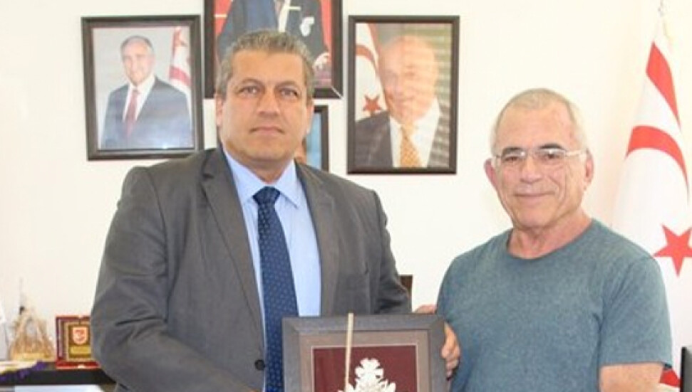 Apple logosunun dünyaca ünlü tasarımcısı Rob Janoff Gazimağusa'yı çok sevdi