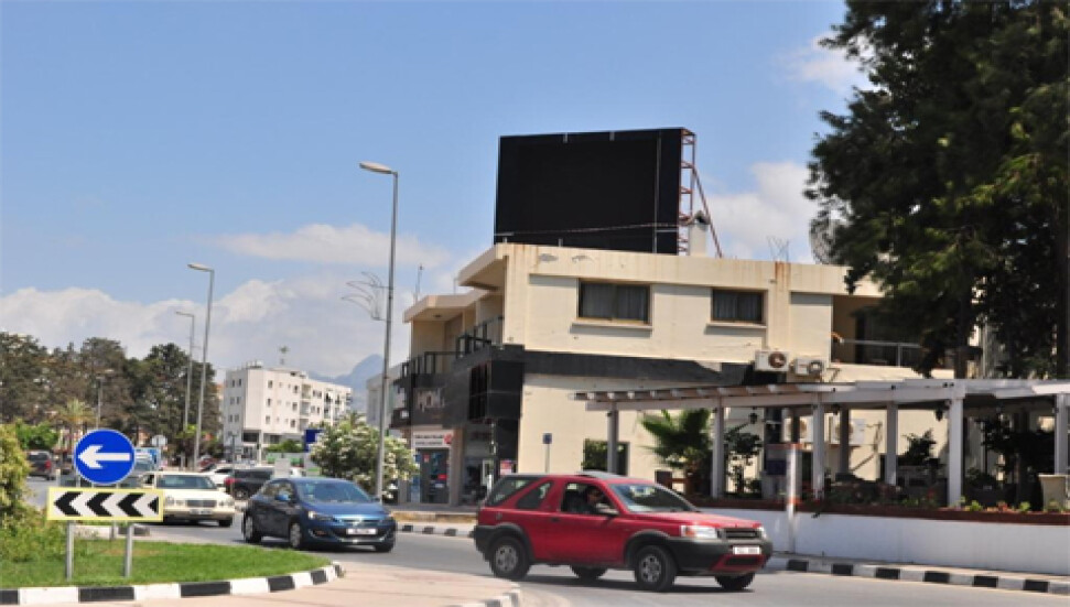 Girne Belediyesi: "Akdeniz TV, kent imar kurallarına ve belediyecilik yasalarına aykırı girişimde bulundu"