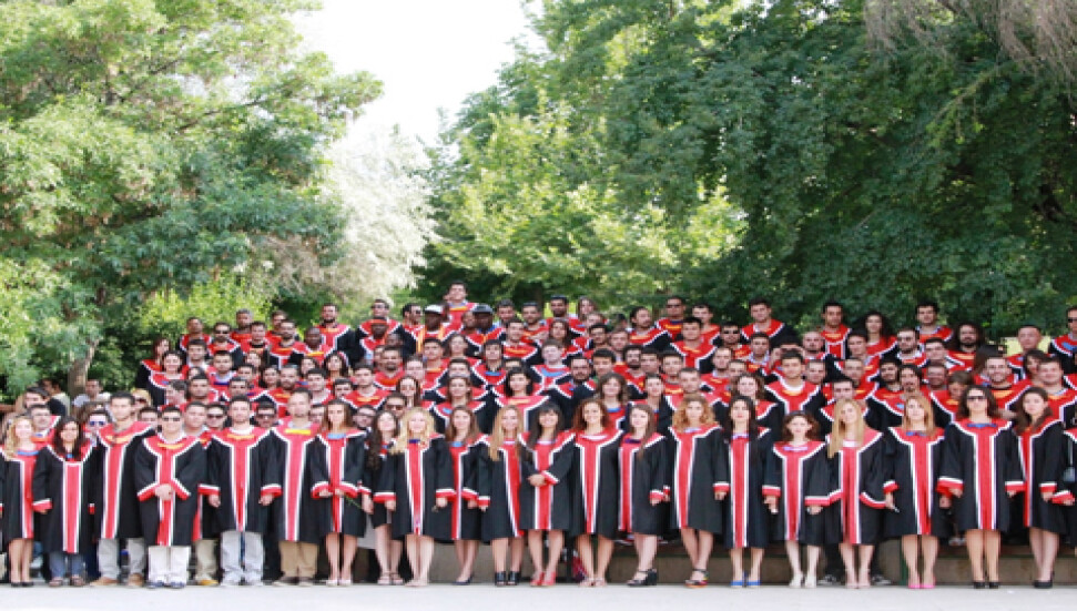 ODTÜ Kuzey Kıbrıs Kampusu mezunları, Ankara'daki törenle diplomalarını aldı