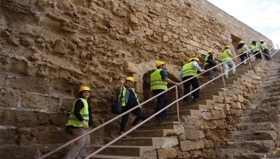 DAÜ İç Mimarlık Öğretim Üyeleri, Othello Kalesi'nde incelemelerde bulundu