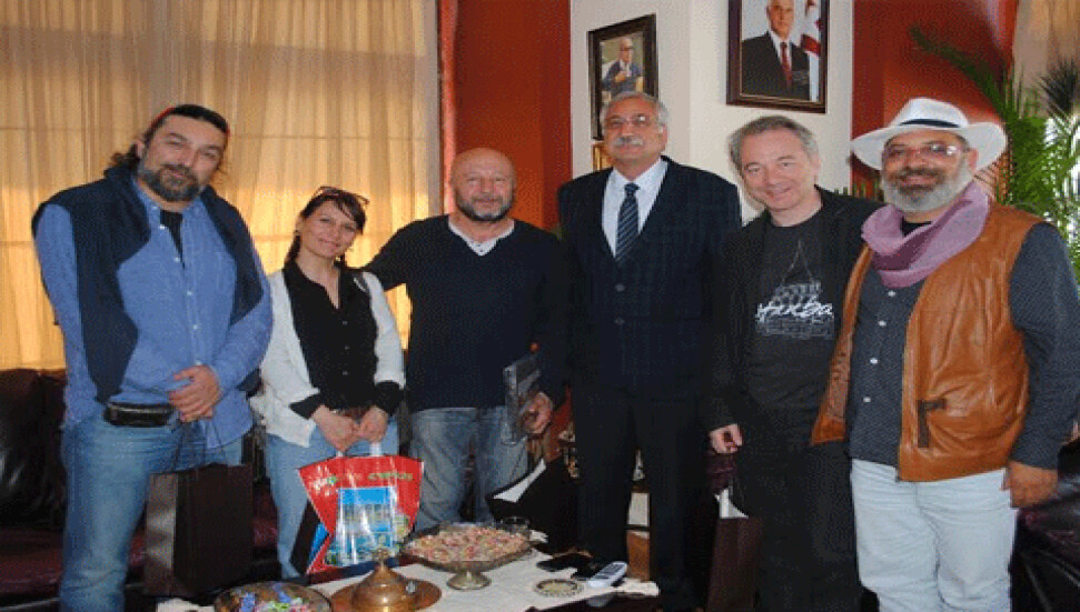 Güngördü, Tiyatro 1112 Garaj oyuncularını kabul etti