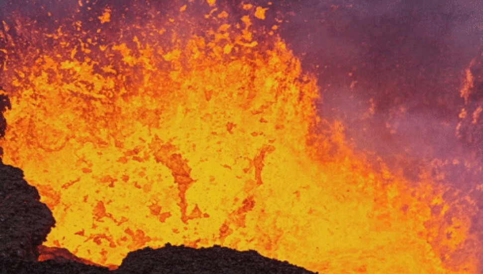 Endonezya'da Merapi Yanardağı'nda patlama