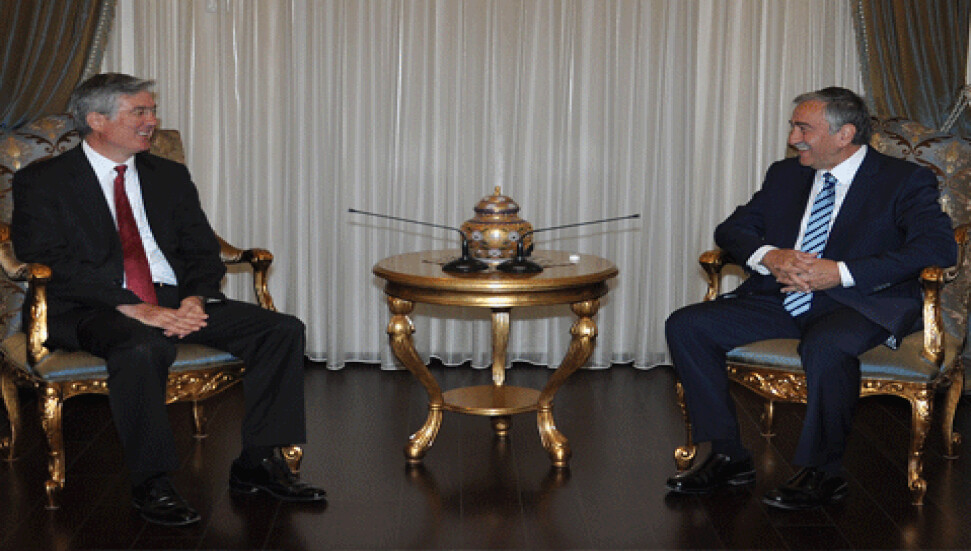 Akıncı, TC Lefkoşa Büyükelçisi Halil İbrahim Akça'yı kabul etti