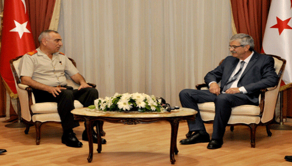 Tuğgeneral Erhan Uzun, Tuğgeneral Bülent Tuğrul Kalyoncu'yu ziyaret etti