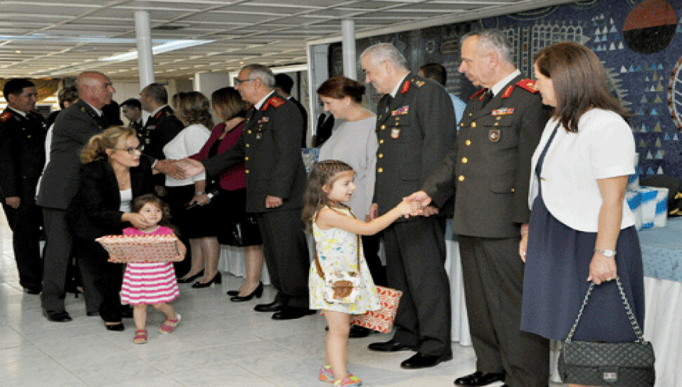 Kıbrıs Türk Kuvvetleri Alay Gazinosu'nda bayramlaşma