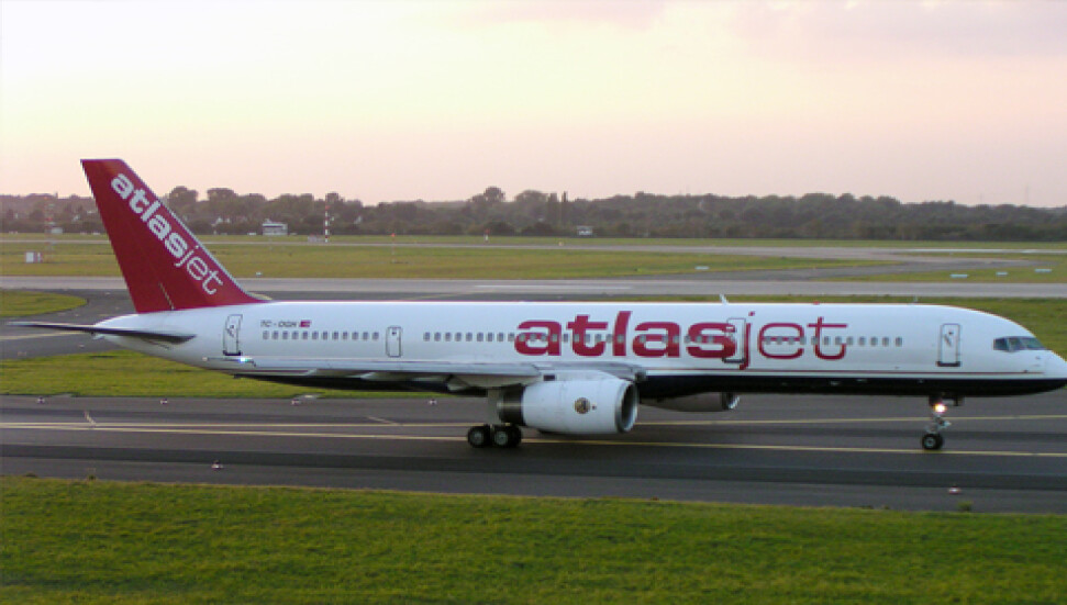 Atlas Jet uçağı arıza nedeniyle geri döndü