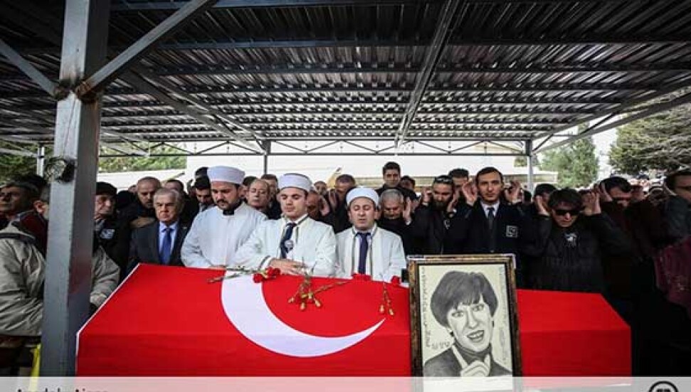 Ayşen Gruda son yolculuğuna uğurlandı