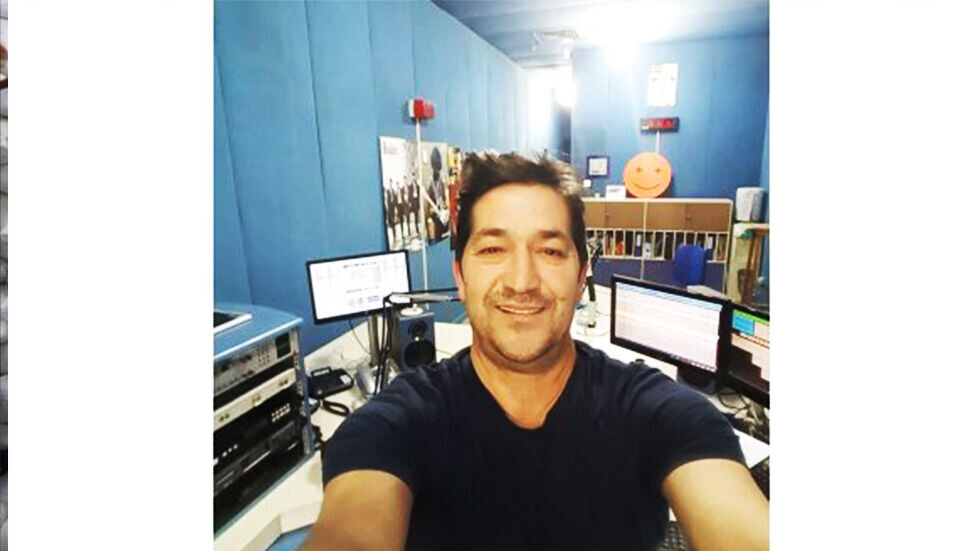 'Aydın'la Günaydın' radyo programının sunucusu Aydın Türksever hayatını kaybetti