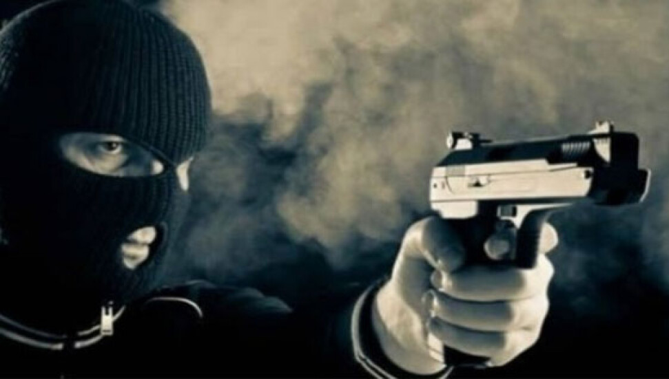 Baf Mallda silahlı soygun