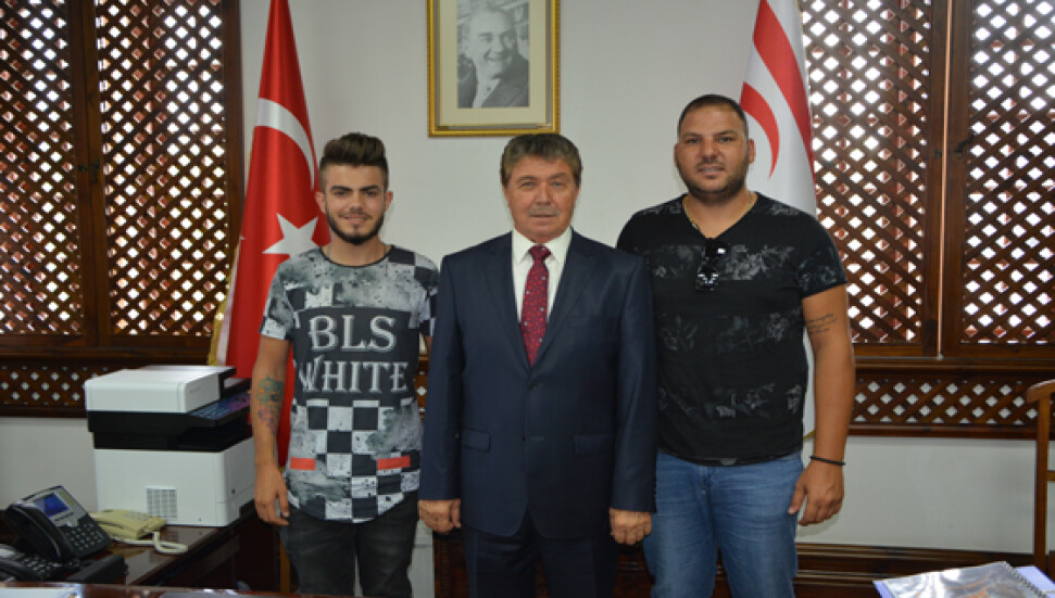 Bakan Üstel, İstanbul'daki Drift Dünya Finali'nde ikinci olan Yücebaş'ı kabul etti