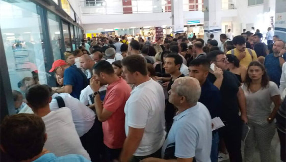 Bakanlar Kurulu, Ercan'daki eylemi 'grev niteliğinde' olduğu gerekçesiyle yasakladı!