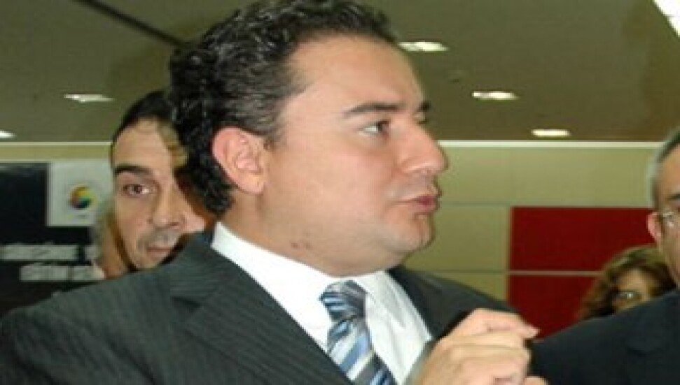 Bizde sözü tutanlar var