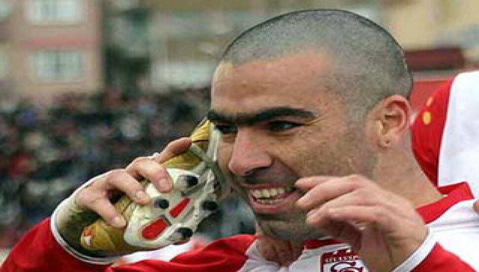 Balili, Antalyaspor'a gitti