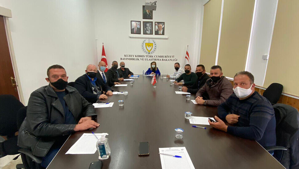 KAR-İŞ, Bayındırlık ve Ulaştırma Bakanı Resmiye Eroğlu Canaltay’ı ziyaret etti