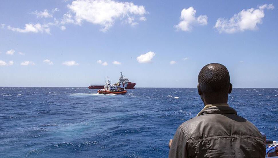 Girit Adası açıklarında düzensiz göçmenleri taşıyan tekne battı