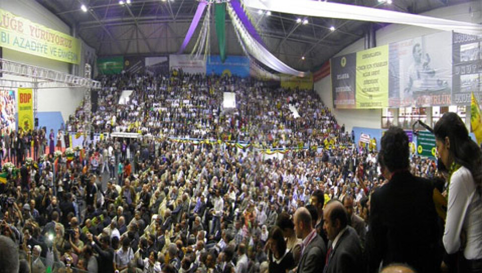 Yeni Kıbrıs Partisi, Barış ve Demokrasi Partisi'nin Kongresine katıldı