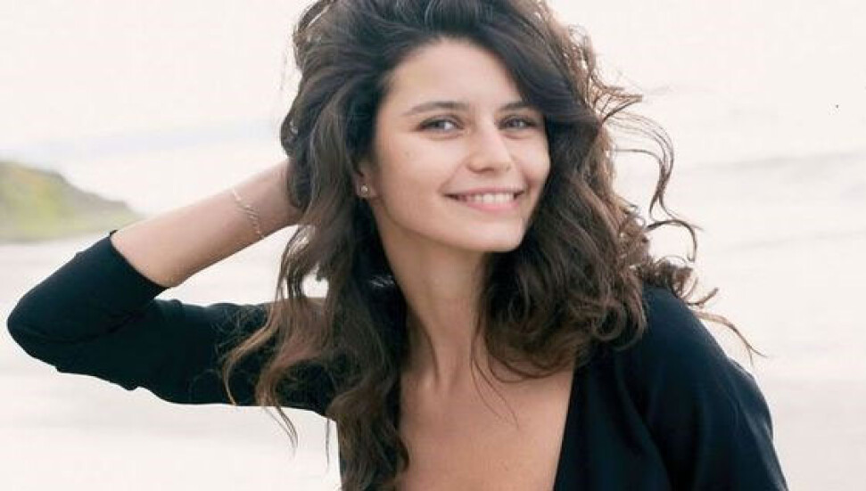 Beren Saat: "Ülke huzuruna katkı sağlamak istiyorsanız çocuklarınızı feminist yetiştirin"