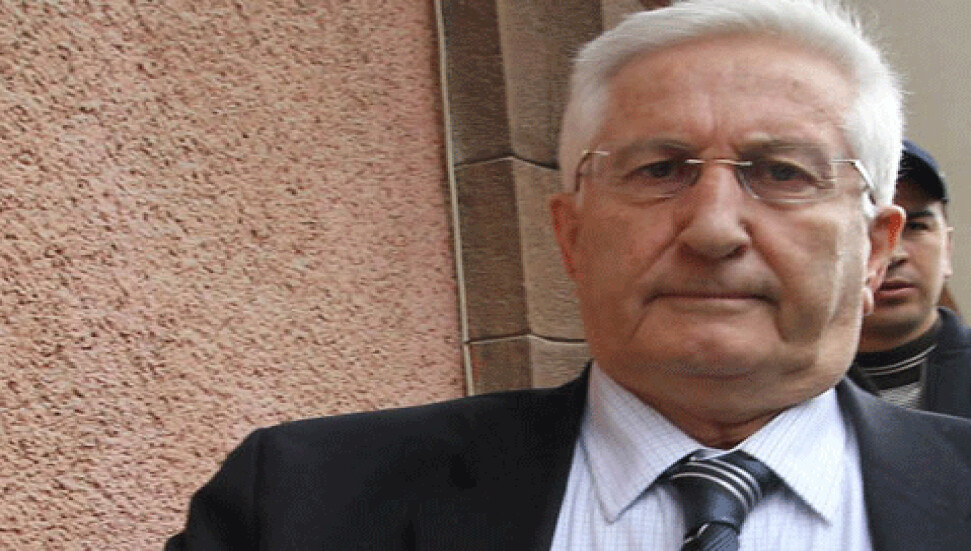 Emekli Orgeneral Çevik Bir tutuklandı, cezaevine götürülüyor