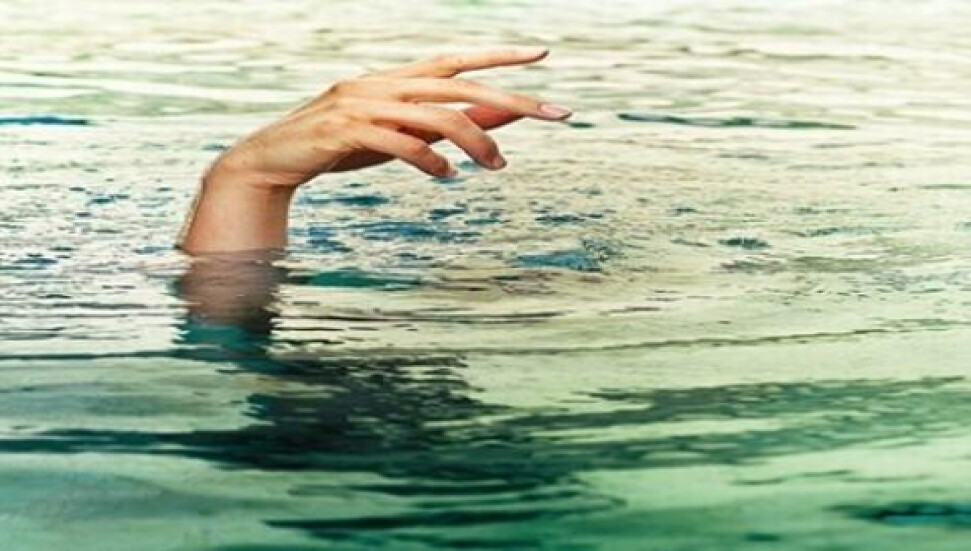 Ölüm Girne'de denizde yüzerken yakaladı