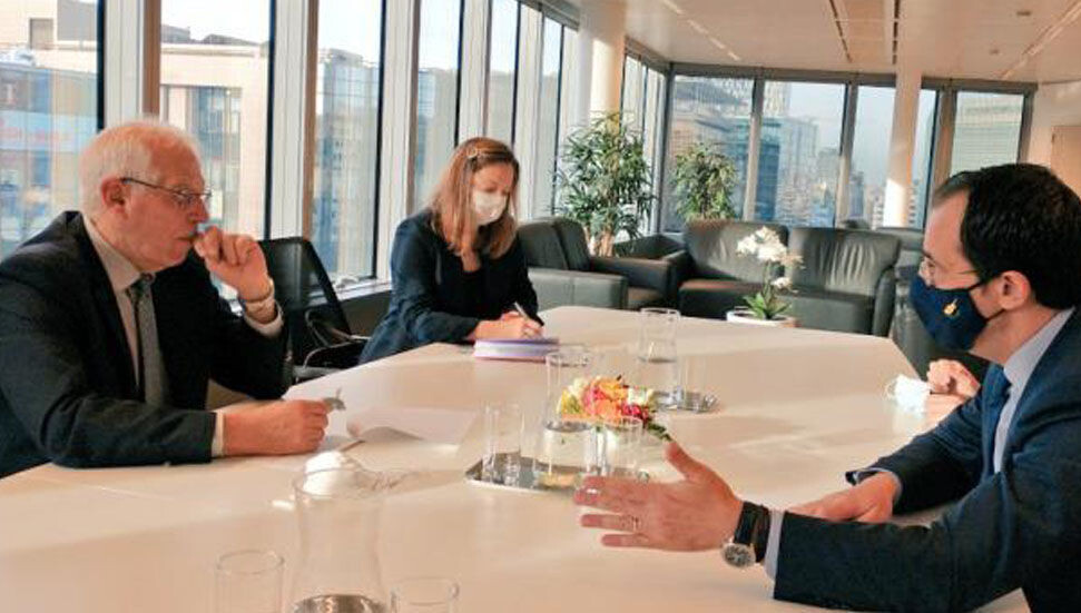 Christodoulides – Josep Borrell görüşmesinde Türkiye’nin daha pratik eylemlerde bulunması ele alındı