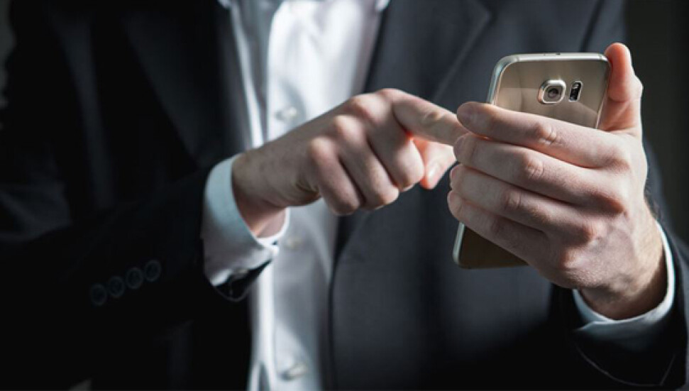 Çağımızın hastalığı 'nomofobi': "Her 15 dakikada bir telefona baktırıyor"