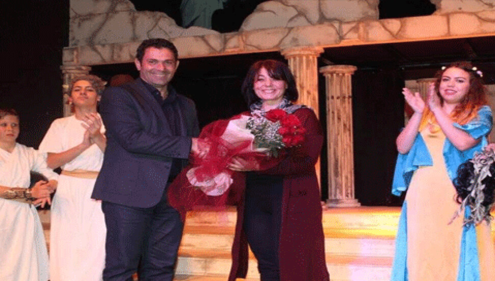 "Paris'in Seçimi" adlı Tiyatro oyunu izleyenler tarafından tam not aldı