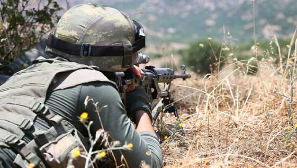 Diyarbakır'da çatışma... 2 şehit var