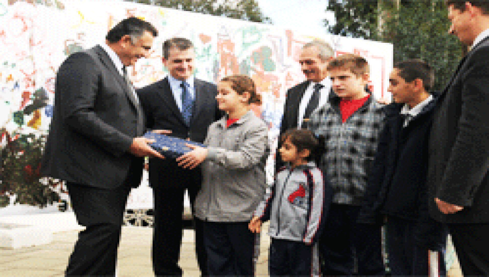 KKTC Telsim engellerin sanatla aşılması için başlattığı etkinliklere devam ediyor