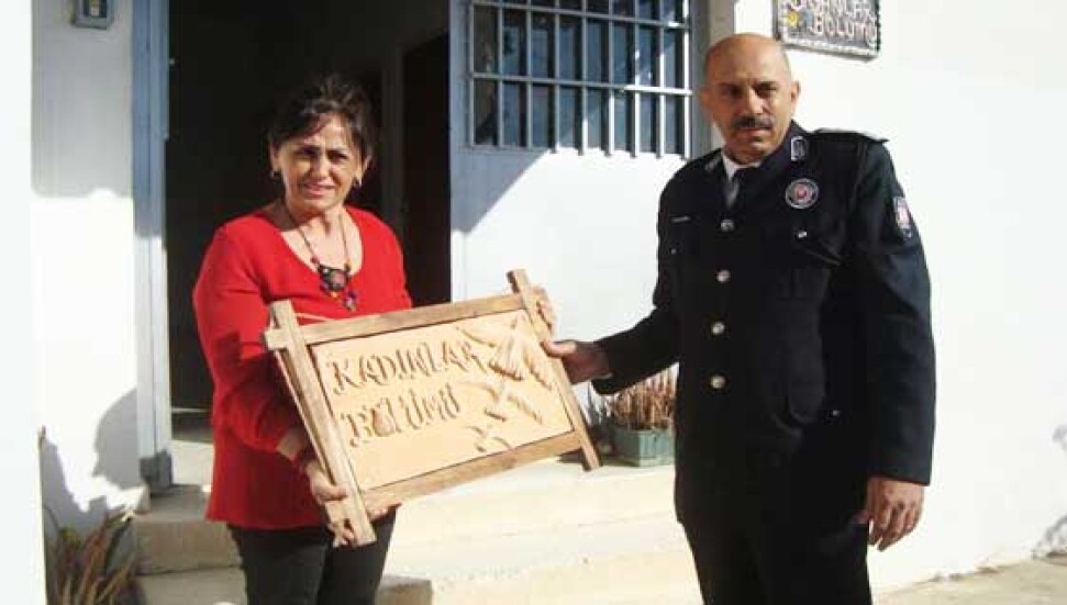 Cezaevi'ne anlamlı bağış