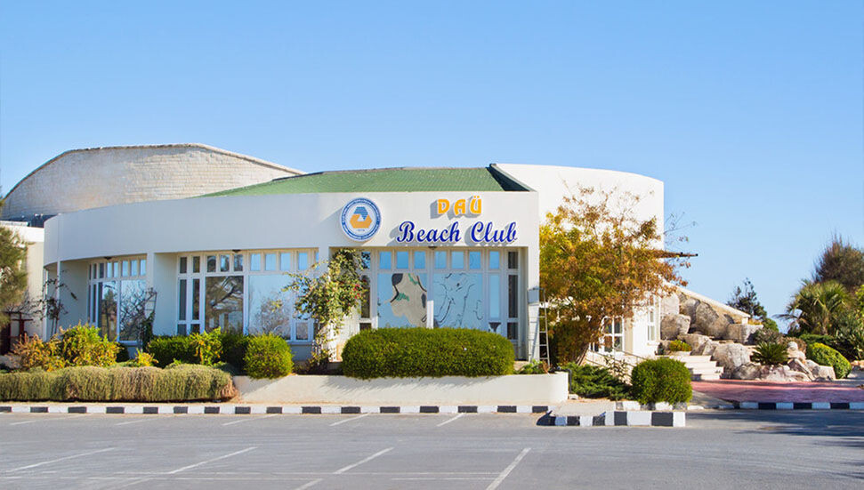 DAÜ Beach Club tüm hizmetleriyle devrede