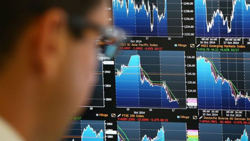 Dolar, TL karşısında 6,38'e kadar yükselip saniyeler içinde düştü