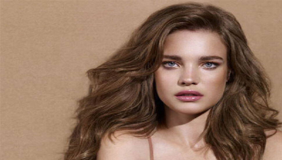 Hangi saç modeli daha genç gösterir?